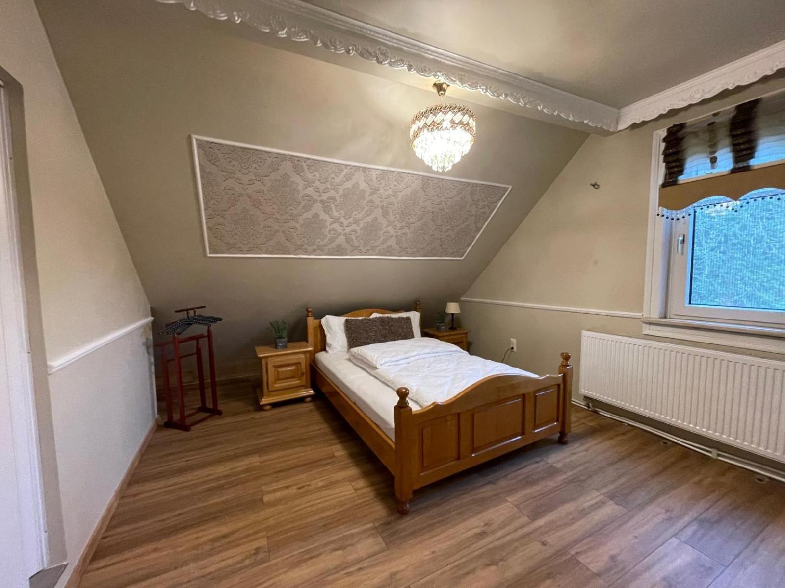 נויהאוס אם רנווג Boutique Hotel Am Bahndamm מראה חיצוני תמונה