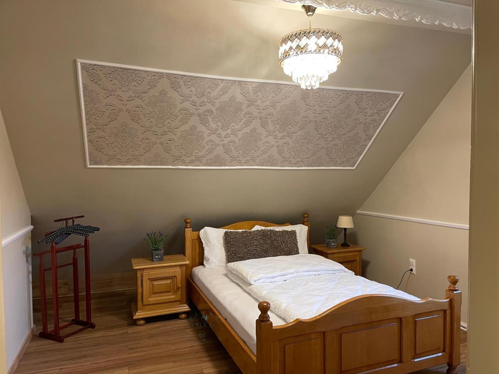 נויהאוס אם רנווג Boutique Hotel Am Bahndamm מראה חיצוני תמונה