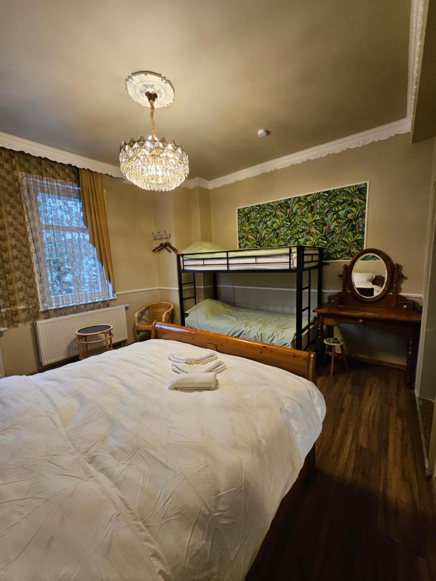נויהאוס אם רנווג Boutique Hotel Am Bahndamm מראה חיצוני תמונה